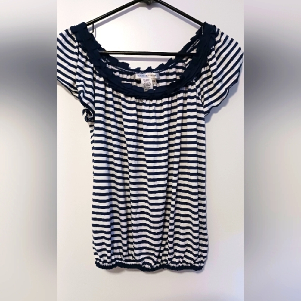 Max Studio Blue & White Ruffled Neck Blouse. Short Sleeve. Size XS.